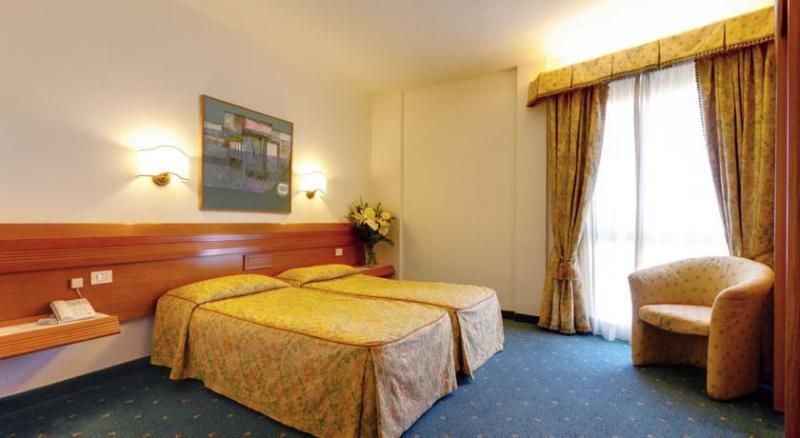 Hotel Grifone Firenze - Meetings & Spa Dış mekan fotoğraf